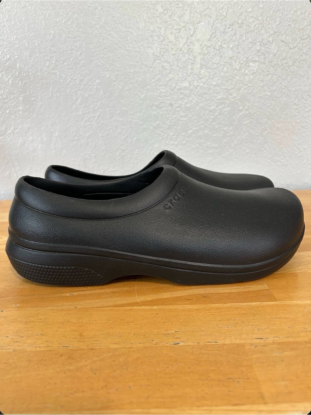 Crocs Work Clogs Black Slip Resistant Nursing Shoes Men’s 8 Women’s 10